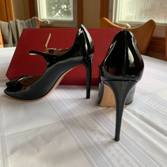 Patent Leather High-Heel Platform Pumps - Picture 4 of 8